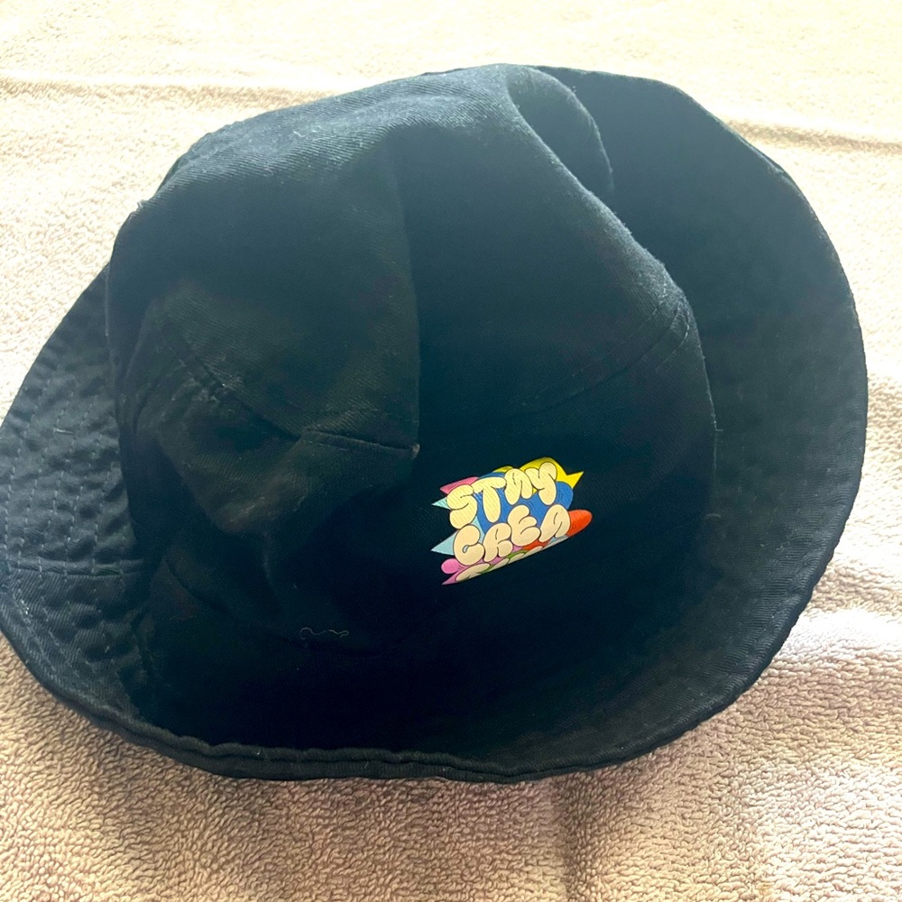 Black bucket hat (kids)